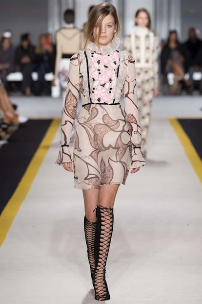 pasarela giambattista valli otoño invierno 2015 2016 paris fashion week