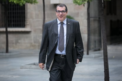 JORDI JAN? (CDC). Interior. Mant el crrec que va assumir el passat mes de juny quan Artur Mas va renovar el Govern, desprs del trencament entre Convergncia i Uni. Abans dagafar aquesta cartera, Jan era diputat al Congrs des del 1999.