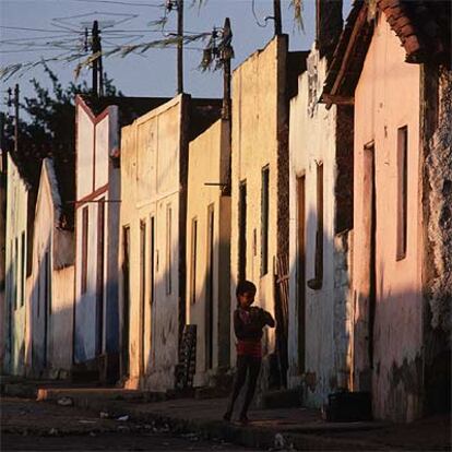 Calle de una ciudad en el sertão, en el Estado de Bahía (Brasil).