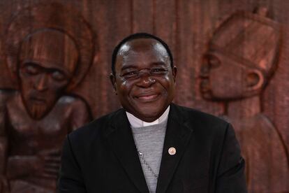 Matthew Hassan Kukah, obispo de Sokoto, posa en la sede de los Misioneros Combonianos en Madrid. 