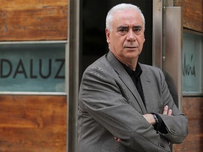El consejero de Turismo, Luciano Alonso, en la sede de la empresa pública Turismo Andaluz en Málaga, el pasado viernes.