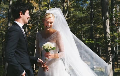 Karlie Kloss y Joshua Kushner en su boda.