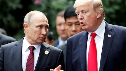 Putin y Trump, en noviembre de 2017 en una cumbre del Foro de Cooperación Económica Asia Pacífico (APEC) en Danang (Vietnam).