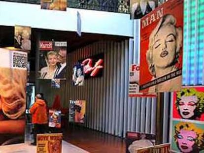 La exposición<i> Marilyn y el glamour</i> se exhibe en Octubre Centre de Cultura Contemporània de Valencia hasta el 10 de febrero.