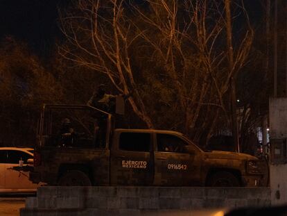 Militares frente a la Fiscalía de Nuevo Laredo (Tamaulipas) el pasado 28 de febrero.