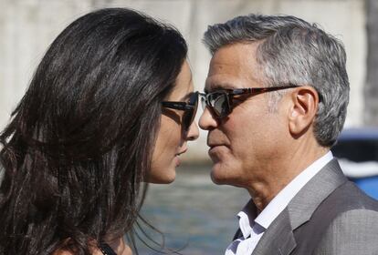 George Clooney y su prometida Amal Alamuddin.