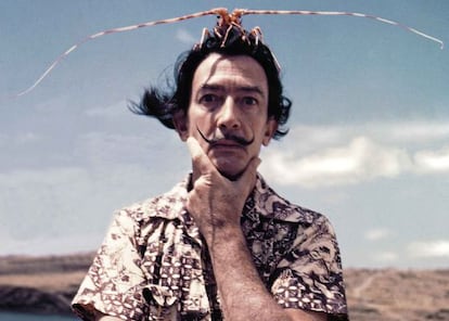 Cuando a una estudiante inglesa de español le mostraron una foto de Dalí y le pidieron que lo definiera en una palabra, respondió: “Excéntrico”. La profesora, indignada, le afeó el calificativo: “Pero si era un gran artista”. El piropo de una nación es el insulto de otra