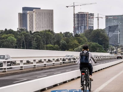 Una carretera de Luxemburgo, el país comunitario que peor parado sale en el informe de TJN.