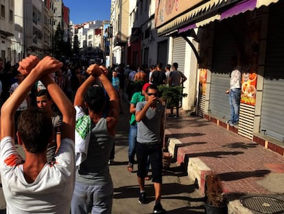 Manifestantes en Alhucemas, en julio de 2017.