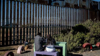 mexicanos migrantes en la frontera