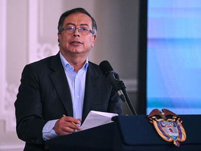 El presidente colombiano, Gustavo Petro, el día 15 durante una conferencia de prensa en Bogotá por sus primeros 100 días de mandato.