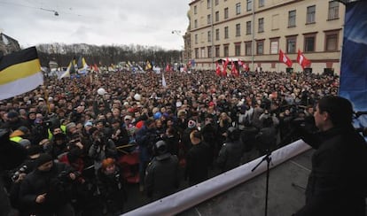 Miembros de la oposición protestan en la capital rusa.