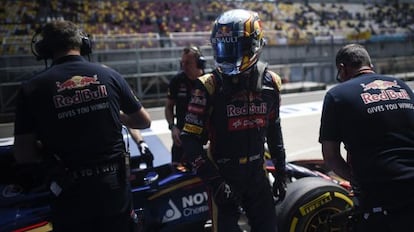 Carlos Sainz, en el circuito de Shanghái.