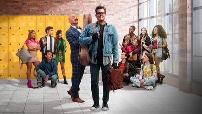 Carlos vives y el elenco de 'El Club de los Graves' en una imagen promocional.
