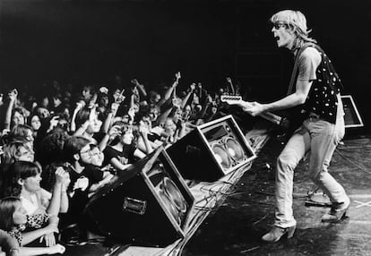 Tom Petty y los Heartbreakers durante un concierto en 1980 en Santa Cruz, California.