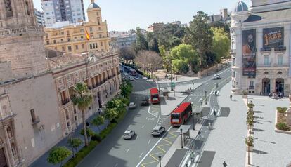 Futuro carril bici a la altura de la plaza de Teután y el Centro Cultural Bancaja.