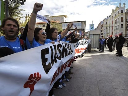 Workers from the appliance maker Fagor-Edesa protest outside the Basque regional parliament hours before a meeting between representatives of its parent company and the Basque regional government.