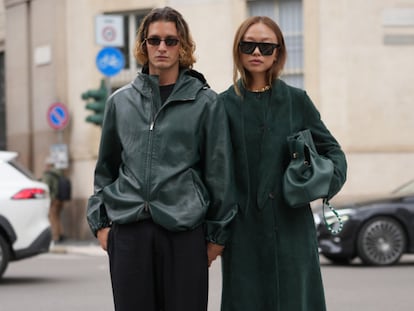 Artículo de EL PAÍS Escaparate sobre abrigos para hombre y mujer en oferta en Amazon.