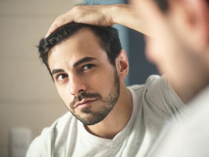 Los expertos estiman que dos de cada tres pacientes con alopecia elegirán un trasplante capilar para solucionarlo. El implante de cabello es una de las técnicas estéticas más seguras.