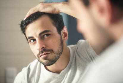 Los expertos estiman que dos de cada tres pacientes con alopecia elegirán un trasplante capilar para solucionarlo. El implante de cabello es una de las técnicas estéticas más seguras.