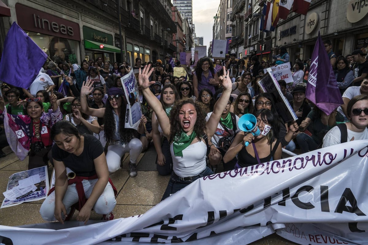 Miles de mujeres se manifiestan en Ciudad de México | Fotos | Fotos ...