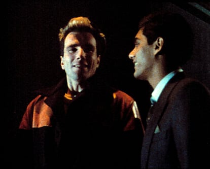 Daniel Day-Lewis y Gordon Warnecke en 'Mi hermosa lavandería' (1985).