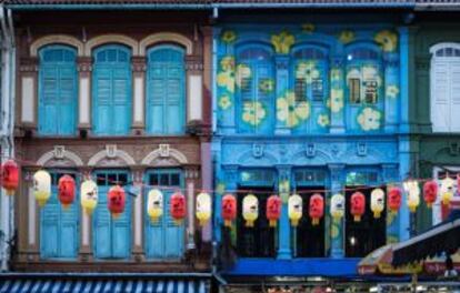 Fachadas y farolillos en el barrio de Chinatown de Singapur.