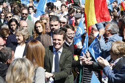 Pablo Casado, en un mitin de campaña del Partido Popular en la Plaza de San Pablo en Valladolid.