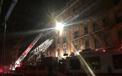 L'edifici incendiat.