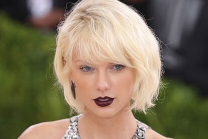 Taylor Swift, una de las últimas en sumarse a la fiebre platino.