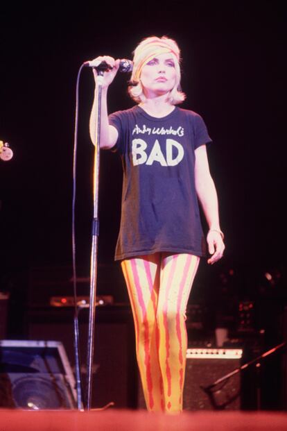 Debbie Harry, más conocida como Blondie, aportó al punk el toque sexy que aún no tenía.