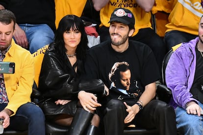 Aitana y Sebastin Yatra en un partido de la NBA en Los ?ngeles, el 25 de abril de 2024. 