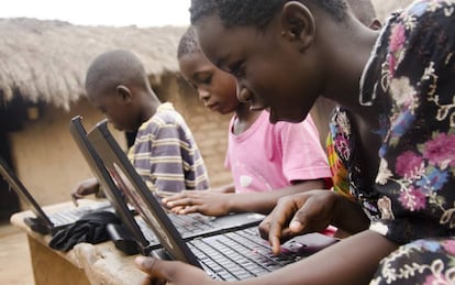 La ONG Nasco ICT ha montado tres aulas de informática en el noroeste de Ghana.
