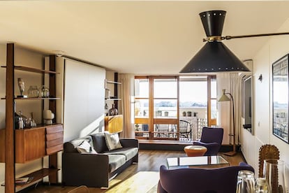 Interior del apartamento en alquiler en la Cité Radieuse de Le Corbusier.