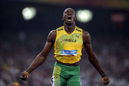 El miércoles 20 de agosto de 2008, con 21 años, Bolt gana la final de los Juegos Olímpicos en la prueba de los 200 metros masculinos en el Estadio Nacional de Pekín. Batió el récord del mundo de los 200 metros con 19,30 segundos.