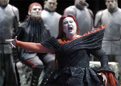 La soprano Eva Marton, durante el ensayo general de <i>Merlín</i> en el Teatro Real.