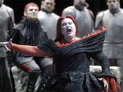 La soprano Eva Marton, durante el ensayo general de <i>Merlín</i> en el Teatro Real.
