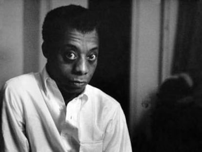 Retrato del escritor James Baldwin en 1963.