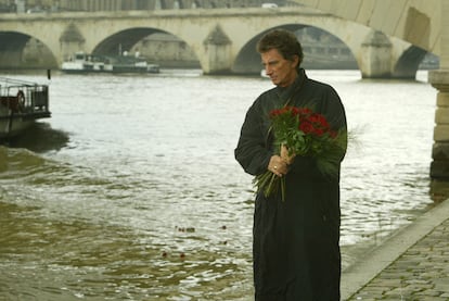 Lang, en los muelles del Sena en 2015, durante un homenaje a Brahim Bouaram, joven marroquí asesinado por un ultraderechista en 1995. 