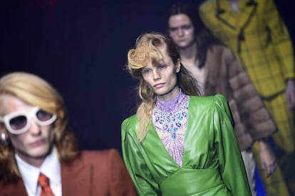 Varios modelos en el desfile de este miércoles de Gucci en Milán.