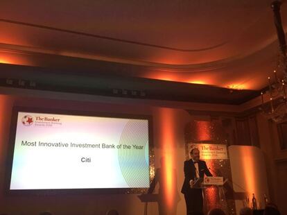 Ignacio Gutiérrez-Orrantia, Co-Head EMEA Strategic Coverage de Citi, en la recogida del premio.