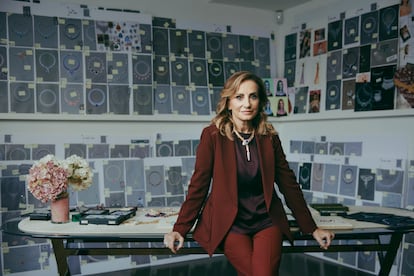 Lucia Silvestri, directora creativa de Bulgari, en su despacho en el edificio de la empresa en el centro de Roma.