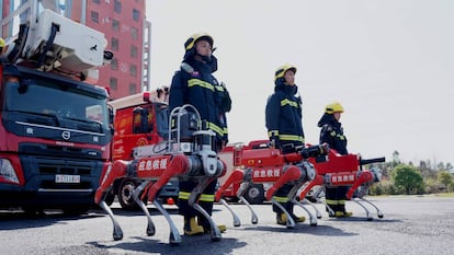Robot bombero de UNITREE