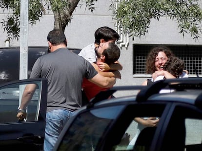 Familiares de las víctimas de un tiroteo de Aranjuez.