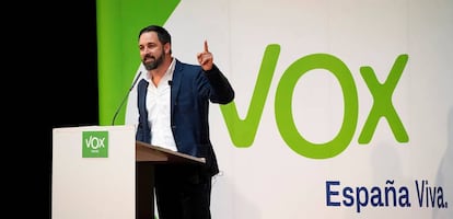 El presidente de Vox, Santiago Abascal, durante su intervención en un acto público en Teruel. 