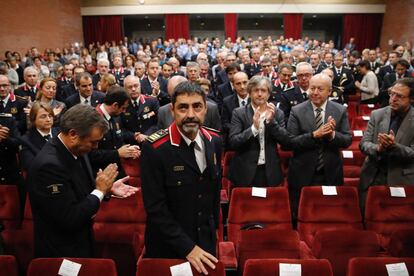 El Mayor Trapero aclamado durante el acto de apertura del año académico del Instituto de Seguridad Pública de Catalunya