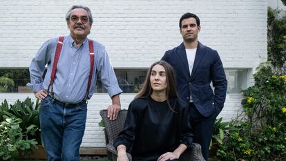 Gonzalo García Barcha, Emilia García y Nicolás Guerrero en la Casa Gabriel García Márquez.