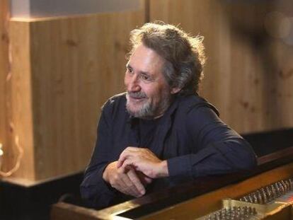 ‘Cuéntame’ ficha a Miguel Ríos