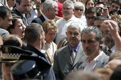 El presidente de la Generalitat, Pasqual Maragall, durante su visita a Berga.