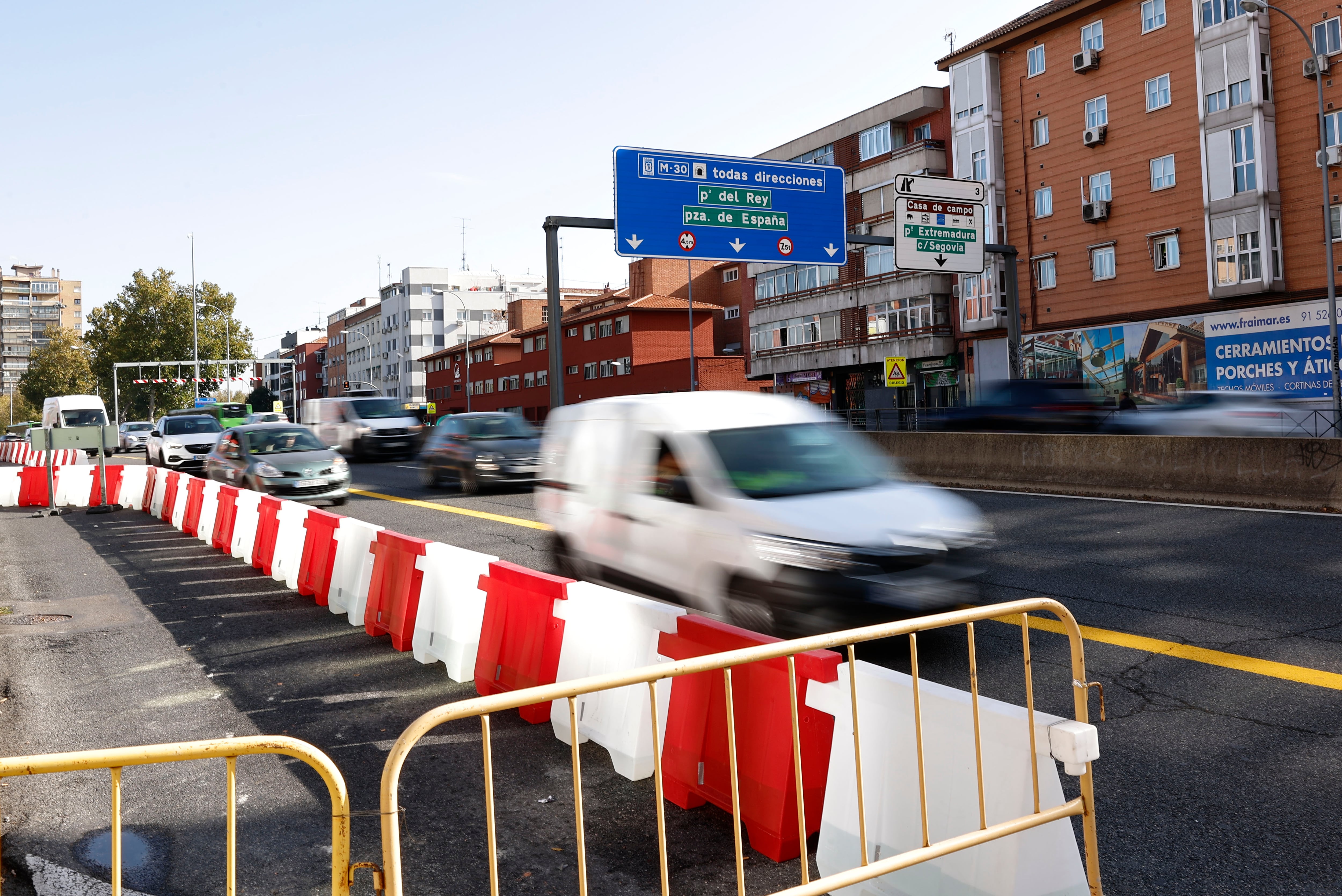 Soterramiento de la A-5: pulso entre administraciones por la gratuidad de la R-5 y el carril bus hasta Príncipe Pío